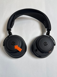 SteelSeries Arctis Nova Elite Schwarz