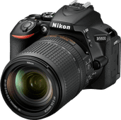 Nikon D5600 + AF-S DX 18-140mm f/3.5-5.6 G ED VR Nikon Spiegelreflexkamera