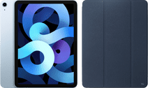 Apple iPad Air (2020) 10,9 Zoll 64 GB WLAN Himmelblau + Xqisit Piave Bookcase Blau iPad
