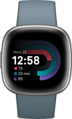 Fitbit Versa 4 Silver/Blue Fitbit smartwatch