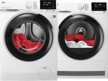 AEG LR7E60480 ProSteam + AEG TR7T60690 SensiDry Waschmaschine-Trockner-Set mit 8 kg