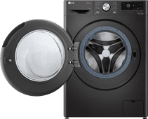 LG F4WV708P2BA Washing machine with steam function