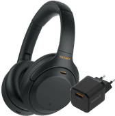 Sony WH-1000XM4 Schwarz + BlueBuilt Quick-Charge-Ladegerät mit USB-A-Port 18 W Schwarz 3D-Audio-Kopfhörer