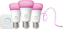 Philips Hue White & Color Starterset E27 3er-Pack + Solo Lightstrip 3 m Philips Hue White and Color Starterpaket