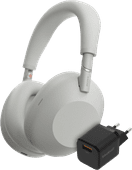Sony WH-1000XM6 Silber + BlueBuilt Quick-Charge-Ladegerät Sony Over-Ear-Kopfhörer mit Bluetooth