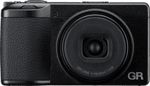 Ricoh GR IV HDF Kompaktkamera für professionelle Fotografie