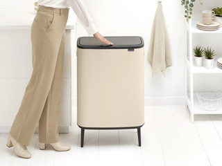 Brabantia Bo Touch Bin Hi Mülleimer 60 Liter Soft Beige