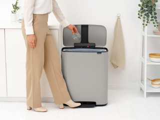 Brabantia Bo Mülleimer 60 Liter Soft Grey