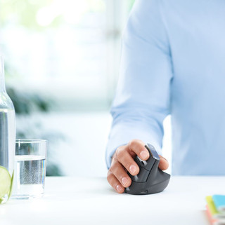 Logitech MX Vertikale ergonomische Maus