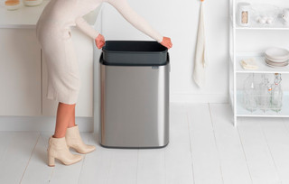 Brabantia Bo Touch Bin 60 Liter Edelstahl Fingerprint Proof