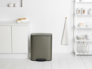 Brabantia Bo Pedal Bin 2 x 30 Liter Platinum