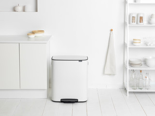 Brabantia Bo Pedal Bin 2 x 30 Liter White