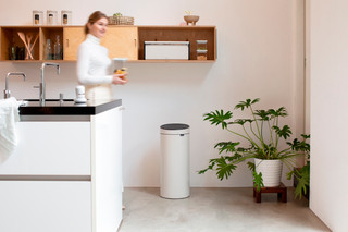 Brabantia Touch Bin 30L Soft Beige