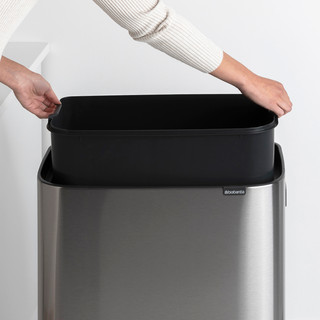 Brabantia Bo Touch Bin Hi Abfalleimer 60 Liter mit Inneneimer Matt Steel Fingerprint Proof