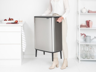 Brabantia Bo Touch Bin Hi Abfalleimer 60 Liter mit Inneneimer Matt Steel Fingerprint Proof