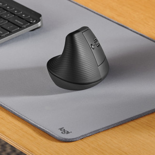 Logitech Lift Vertikale ergonomische Maus Schwarz