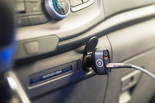 OtterBox Phone Mount Car with MagSafe Magnet + BlueBuilt Car Charger Quick Charge