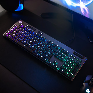 Logitech G815 RGB Mechanische Gaming-Tastatur GL Tactile Qwertz