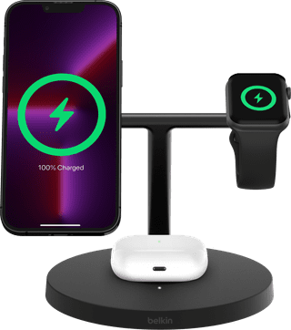 Belkin Boost Charge Pro MagSafe und Qi2 3-in-1 Kabelloses Ladegerät 15 W mit Ständer Schwarz