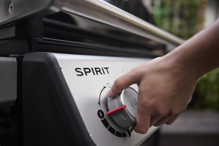 Weber Spirit E-210