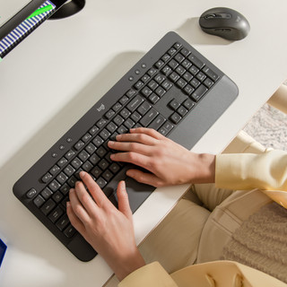 Logitech Signature K650 Comfort Wireless Keyboard QWERTZ