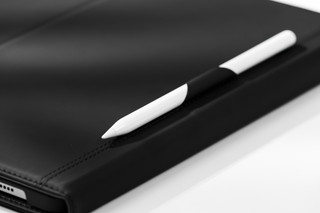 BlueBuilt Apple iPad Air 13 Zoll (2025/2024) / Pro 12,9 Zoll (2022) Book Case Schwarz