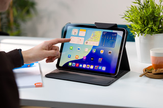 BlueBuilt Apple iPad (2025/2022) Book Case Schwarz