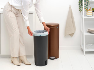 Brabantia NewIcon Treteimer 30 Liter Warm Bronze