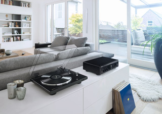 Denon DP-300F Black