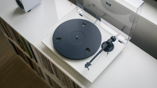 Pro-Ject E1.2 White