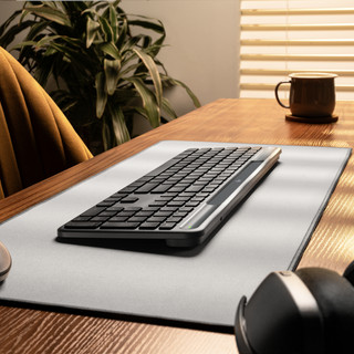 Logitech Signature Slim Solar+ kabellose Tastatur QWERTZ