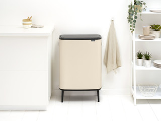 Brabantia Bo Touch Bin Hi Mülleimer 60 Liter Soft Beige