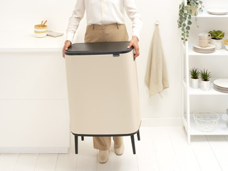 Brabantia Bo Touch Bin Hi Mülleimer 2 x 30 Liter Soft Beige