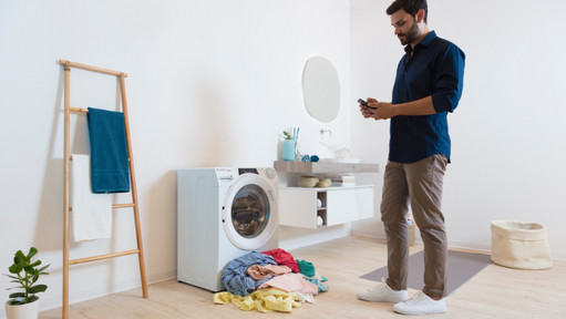 What's a smart washer dryer combination?