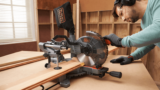 BLACK+DECKER radial arm saw