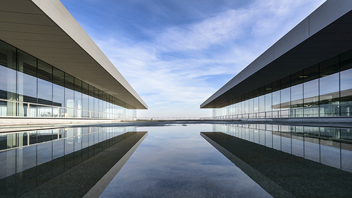 Welche Art Objektiv sollte ich für Architektur- und Landschaftsfotografie verwenden?