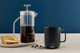 Ember Mug² 295 ml schwarz produkt in gebrauch