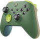 Xbox Series X und S Wireless Controller Remix Sustainable + Play & Charge Kit null