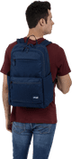 Case Logic Uplink Laptoprucksack - Dunkelblau produkt in gebrauch