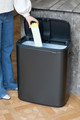 Brabantia Bo Touch Bin 60 Liter Confident Grey produkt in gebrauch